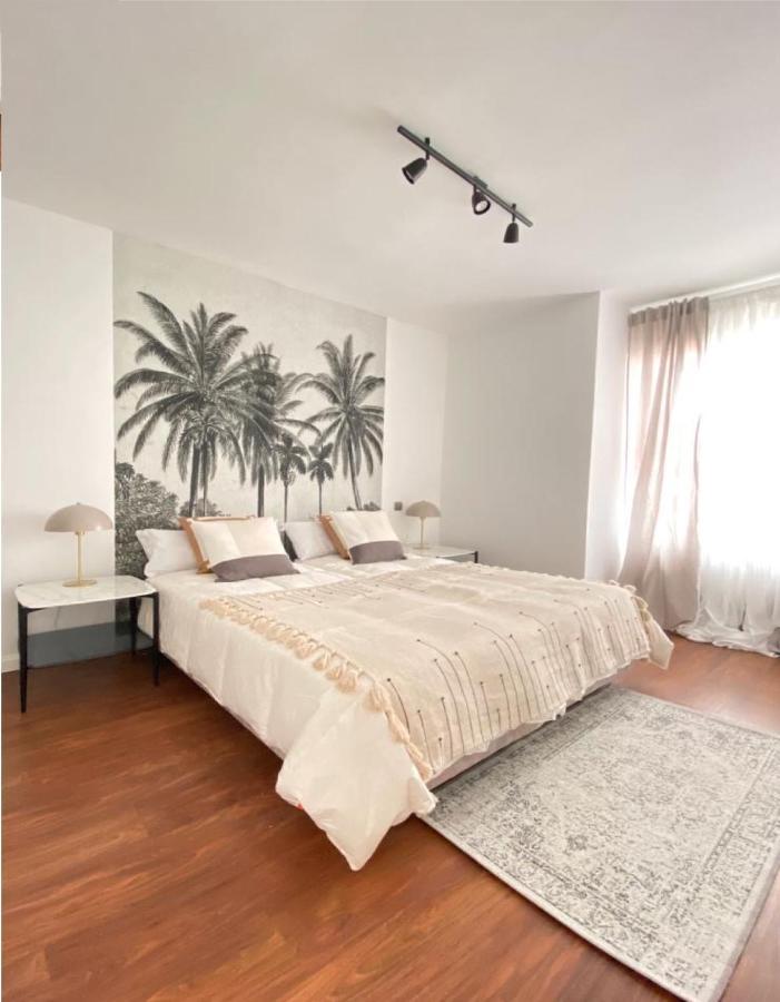 Apartament Plaza De Castilla Iii - Ubicacion Privilegiada Y Estilo Moderno