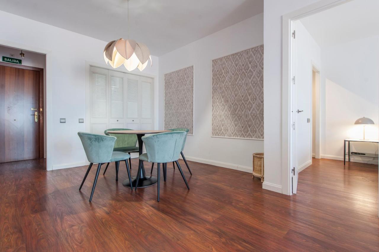 Apartament Plaza De Castilla Iii - Ubicacion Privilegiada Y Estilo Moderno *